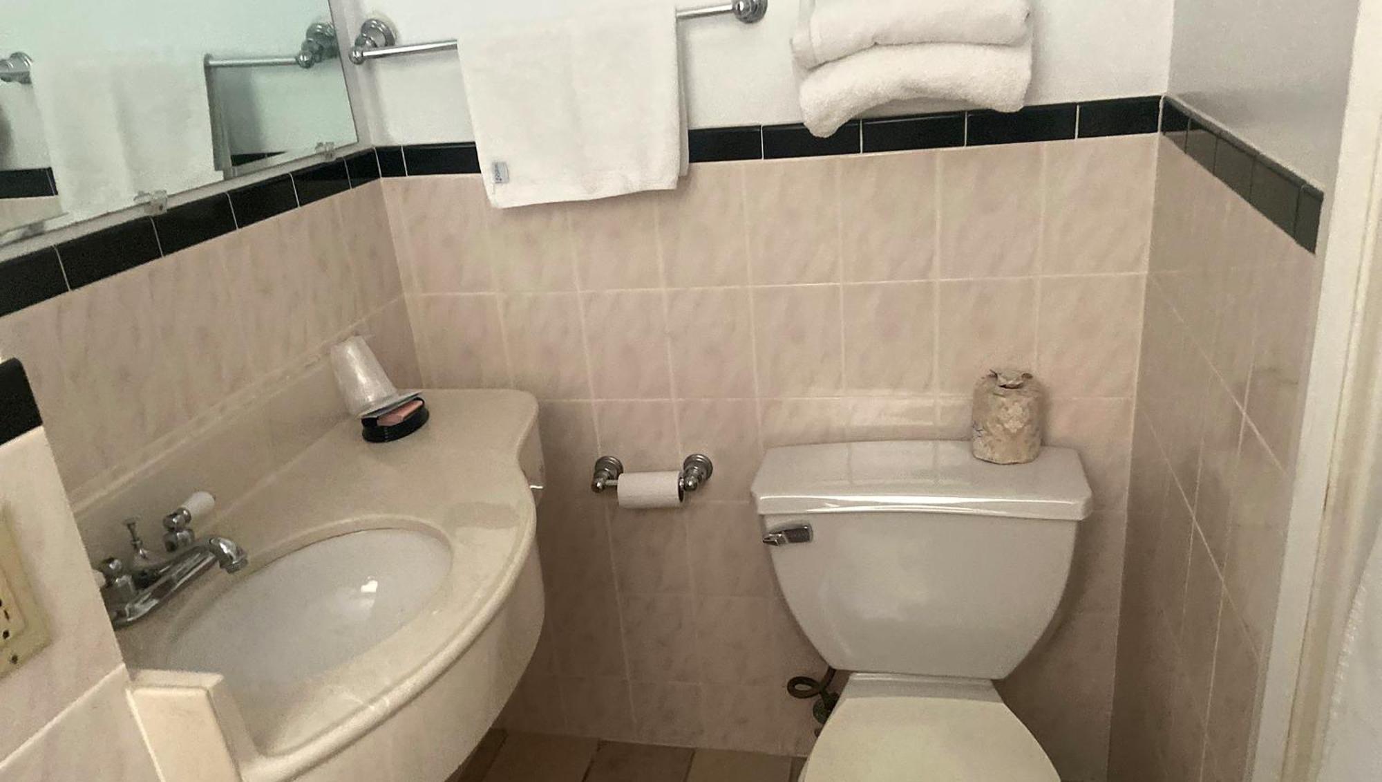 Pleasant Valley Motel West Stockbridge Екстериор снимка