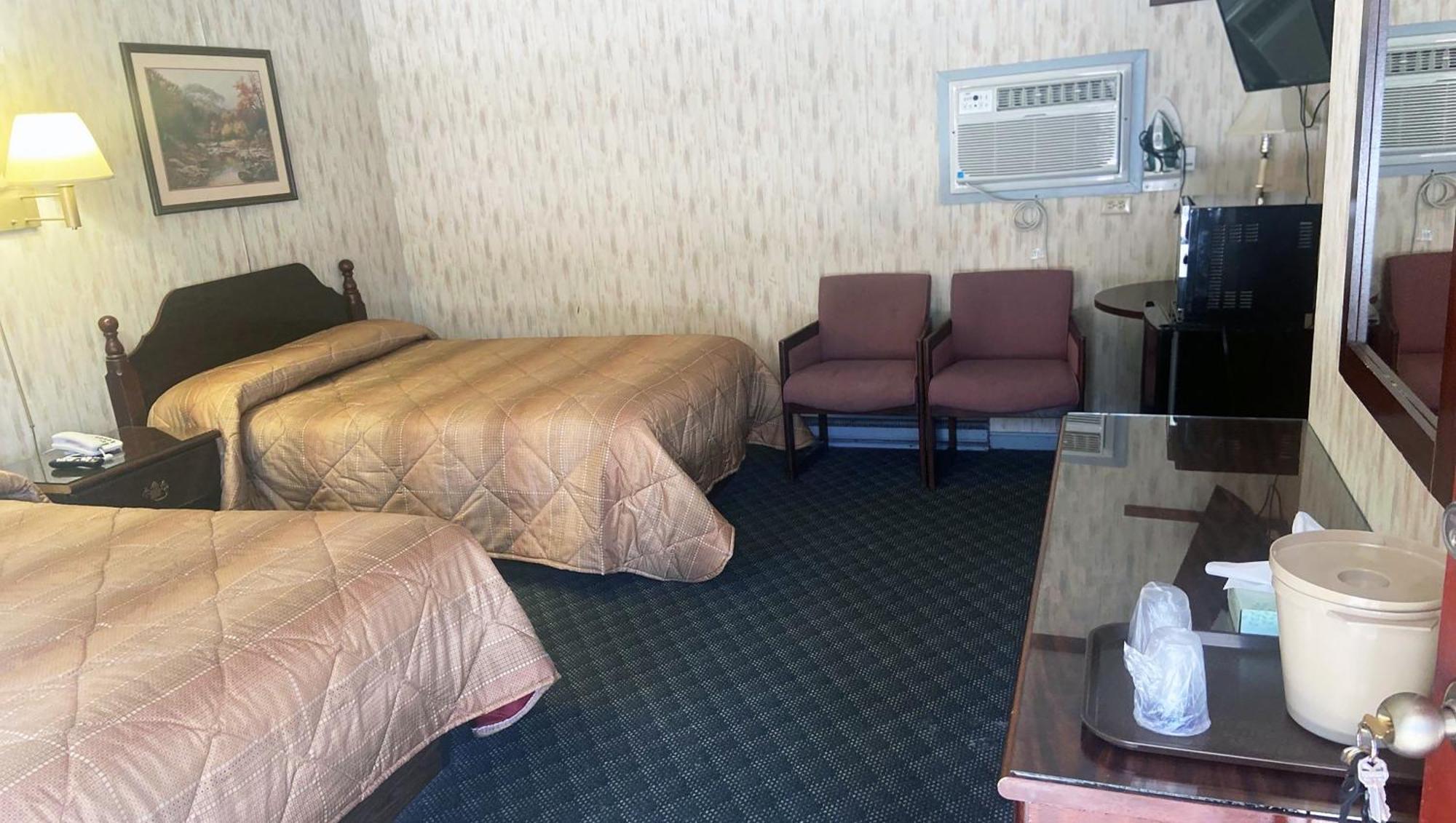 Pleasant Valley Motel West Stockbridge Екстериор снимка